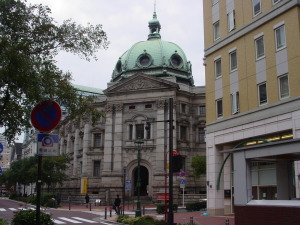  旧横浜正金銀行本店（神奈川県立歴史博物館）表入口