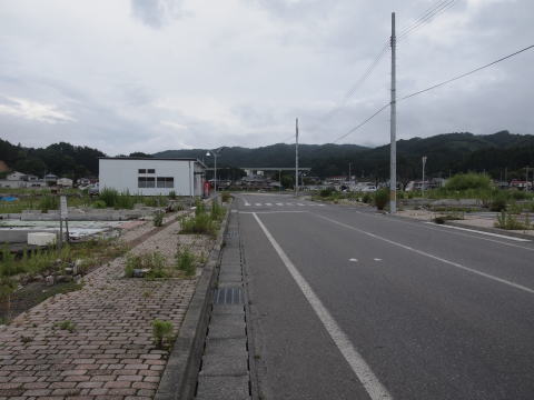駅前通りの状況