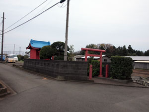 写真1　笹久保稲荷社全景