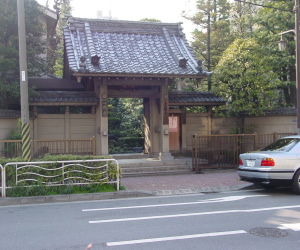 萓雲寺山門
