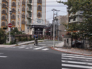 写真25　右岸側から宮川橋を望む