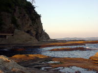 波食台と海食崖