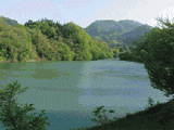 上空からみた犀川の堰止湖