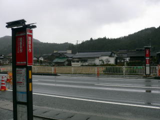 ���O����BRT����B�S���̉w����͖�1�L�����ꂽ�Ƃ���ɂ���