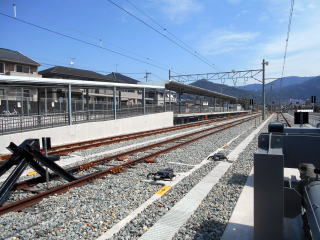 あき亀山は団地の跡地を利用しただけに広い構内をもつ