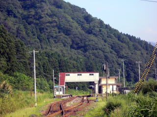 �����\�ȑ΍R���z�[�������z����ۂ̉w�S�i