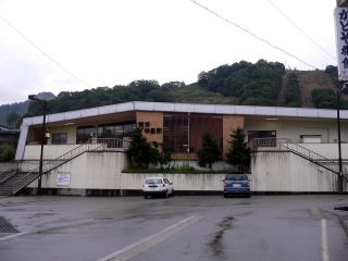 �z�㒆���̉w��