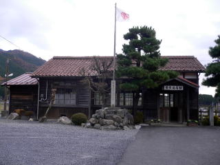 �ۑ���Ԃ̗ǂ��ؑ��w�ɂ������c��w�A������