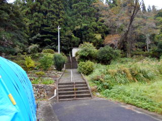 ホームへ行く階段は個人的に磐越東線の江田や予土線の半家を思い出す。