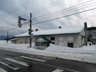 清水沢の駅舎。２０１５年までは有人駅だった。