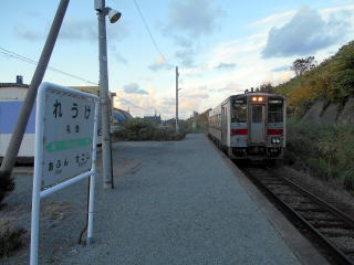 ���ɓ����������G�{���̃f�B�[�[���J�[�A���̌��i��������̂͂��Ƃǂꂭ�炢��