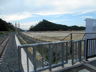 �����͕������ĊԂ��Ȃ����߁A���̂Ƃ��뉽���Ȃ��w�ł���B