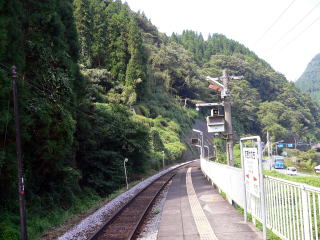 ���͓��̃z�[��