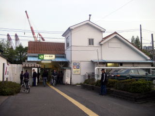 �ٓV���̉w��