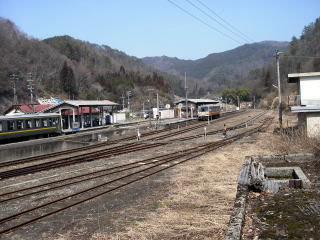 ���㗎���̉w�\��