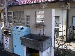 ���㗎���̃z�[���ɂ�����ʑ�