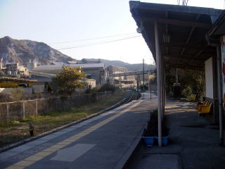 �D���̃z�[��