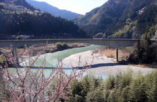 �ɓߏ��򂩂猩����V����