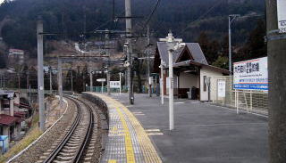 ���̃z�[��