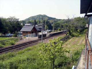 �㑍���u�̎��ӂ̕��i