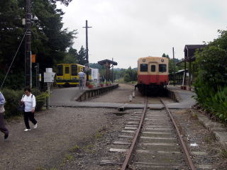 �㑍����̉w�\��