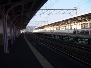 �I�ɒ��m���̃z�[��