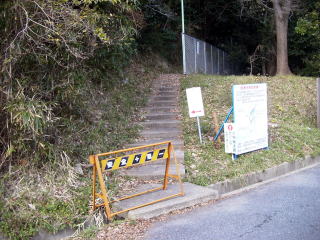 �e���R�̉w����