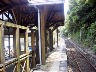 ���򓴂̃z�[��