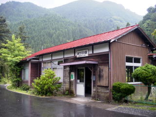 ����͈�̉w��