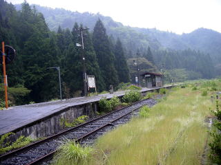 ����͈�̃z�[��