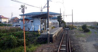 ����{�R�̃z�[��