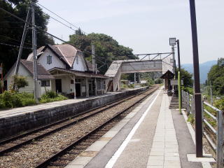 �H�̂̃z�[��