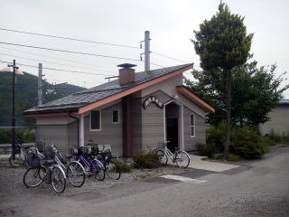 �M�Z�؍�̉w��