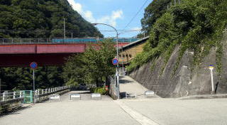 ���c���w