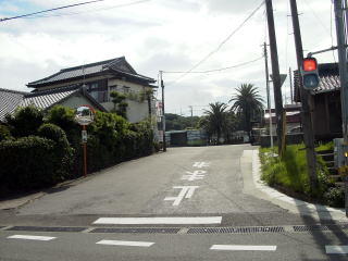 �������猩����΂̉w�O