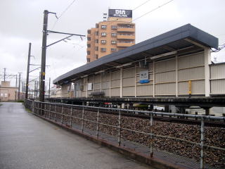 �x�R���̉w�S�i