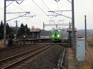 �Ìy���ʂɂ���ė��������̓d��