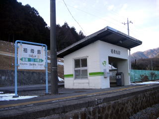 �c�꓇�̉w���W�Ƒҍ���