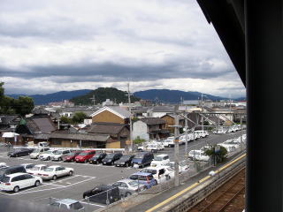 ���T�̌א������猩�����i