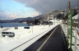 ���i�o�X�L�[��O�̃z�[���Ɛ،�