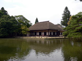 �ɒB�Ƃ��ݗ������w�⏊�A�L����