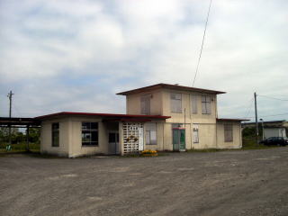 �E���̉w��