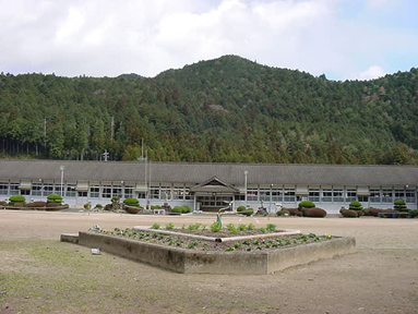 中設中設楽小学校 中設楽