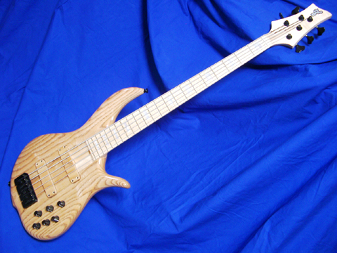 IN STOCK F bass sold out 03