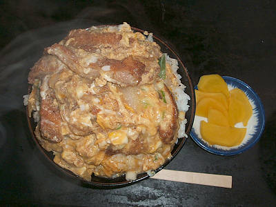 「美富士食堂」のかつ丼2