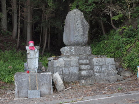 箱崎町の津波記念碑