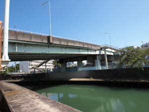 写真14　尾張屋橋