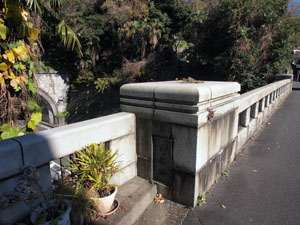 写真10　櫻道橋の親柱