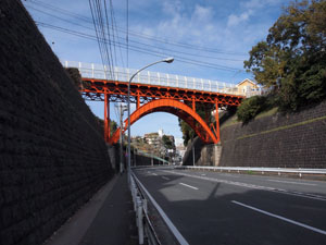 写真1　市道横浜駅根岸道路に架かる打越橋　