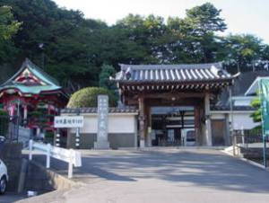 金蔵院（海向山岩松寺）の山門
